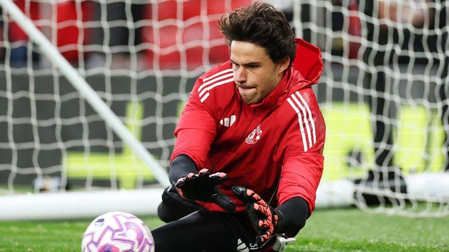 سنه لامنز؛ چه زمانی اولین شانسش را در منچستریونایتد خواهد یافت؟